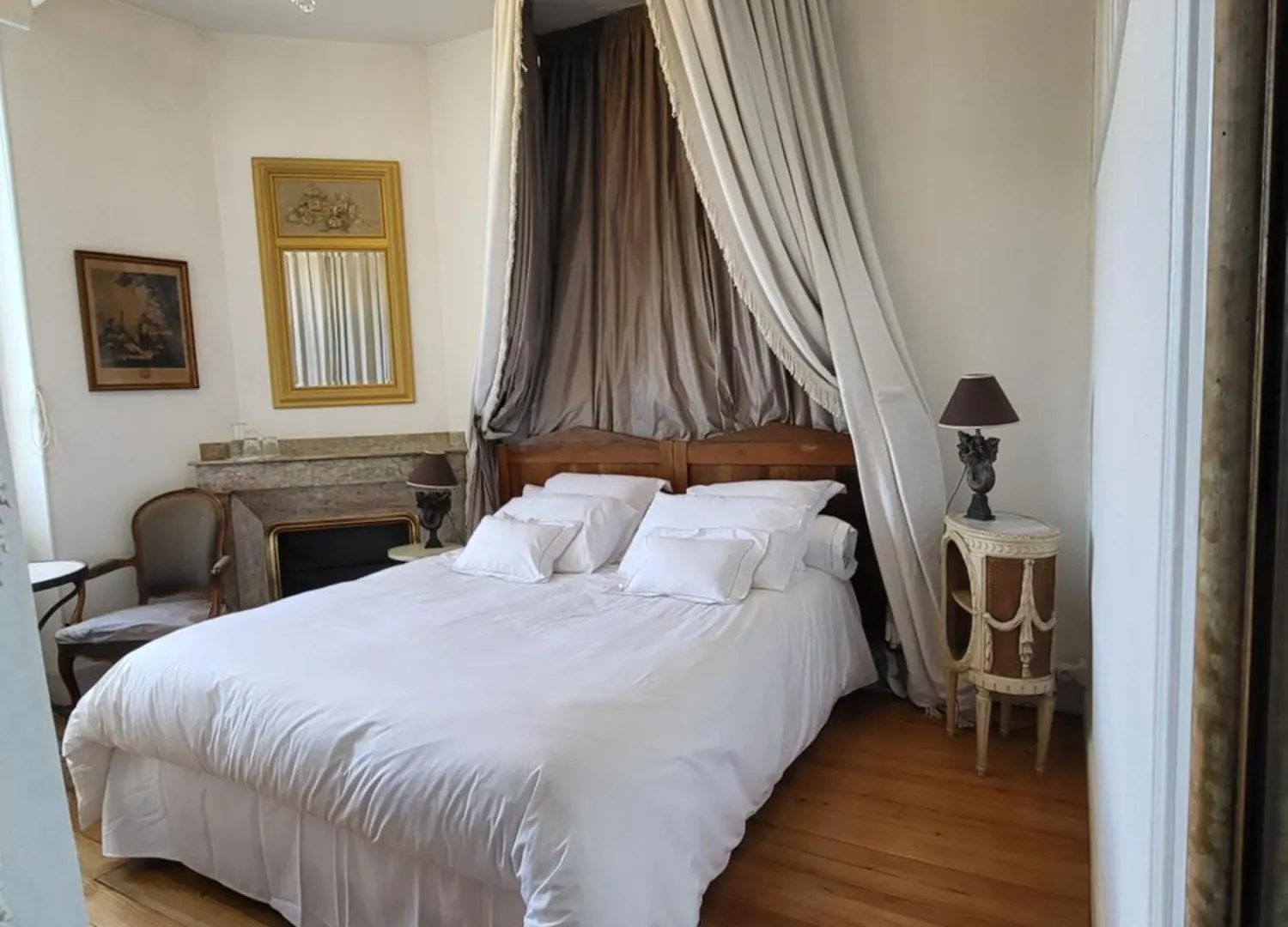 Maison D'Hotes L'Intemporelle Баньер-де-Бигор 0*,  Франция