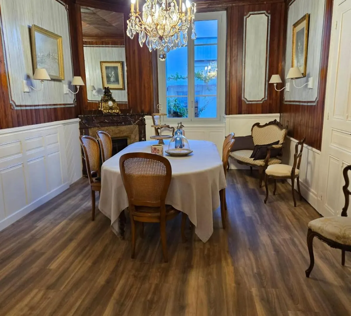 Maison D'Hotes L'Intemporelle Баньер-де-Бигор 0*,